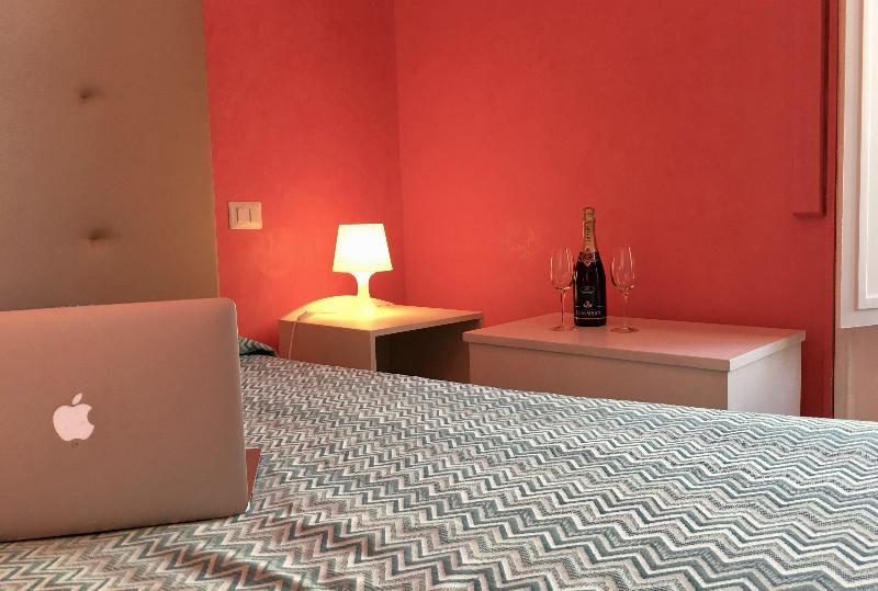 38 Aira Hotel