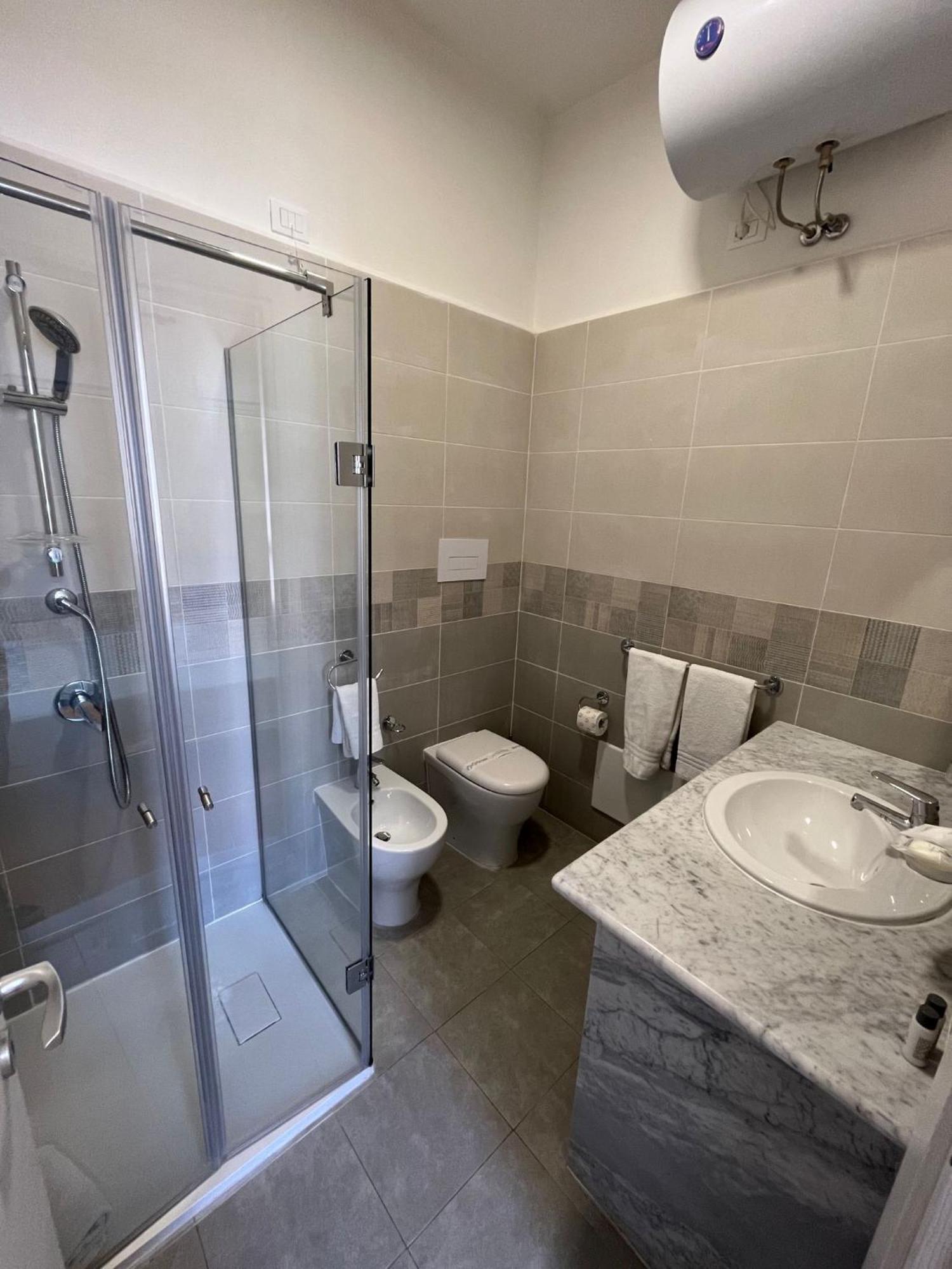 38 Aira Hotel