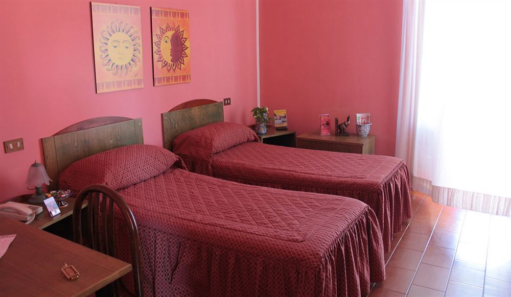 38 Aira Hotel