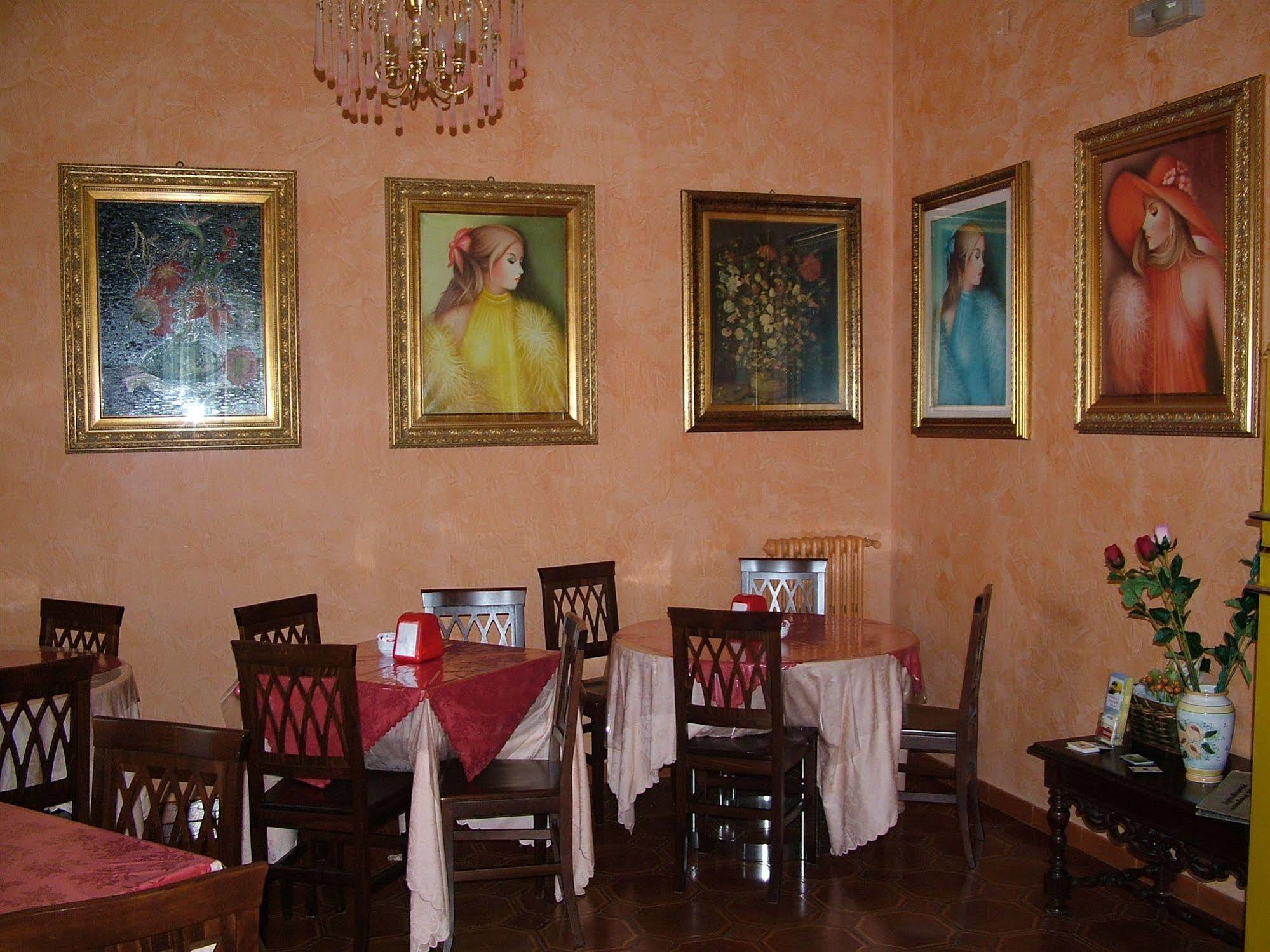 38 Aira Hotel Palermo