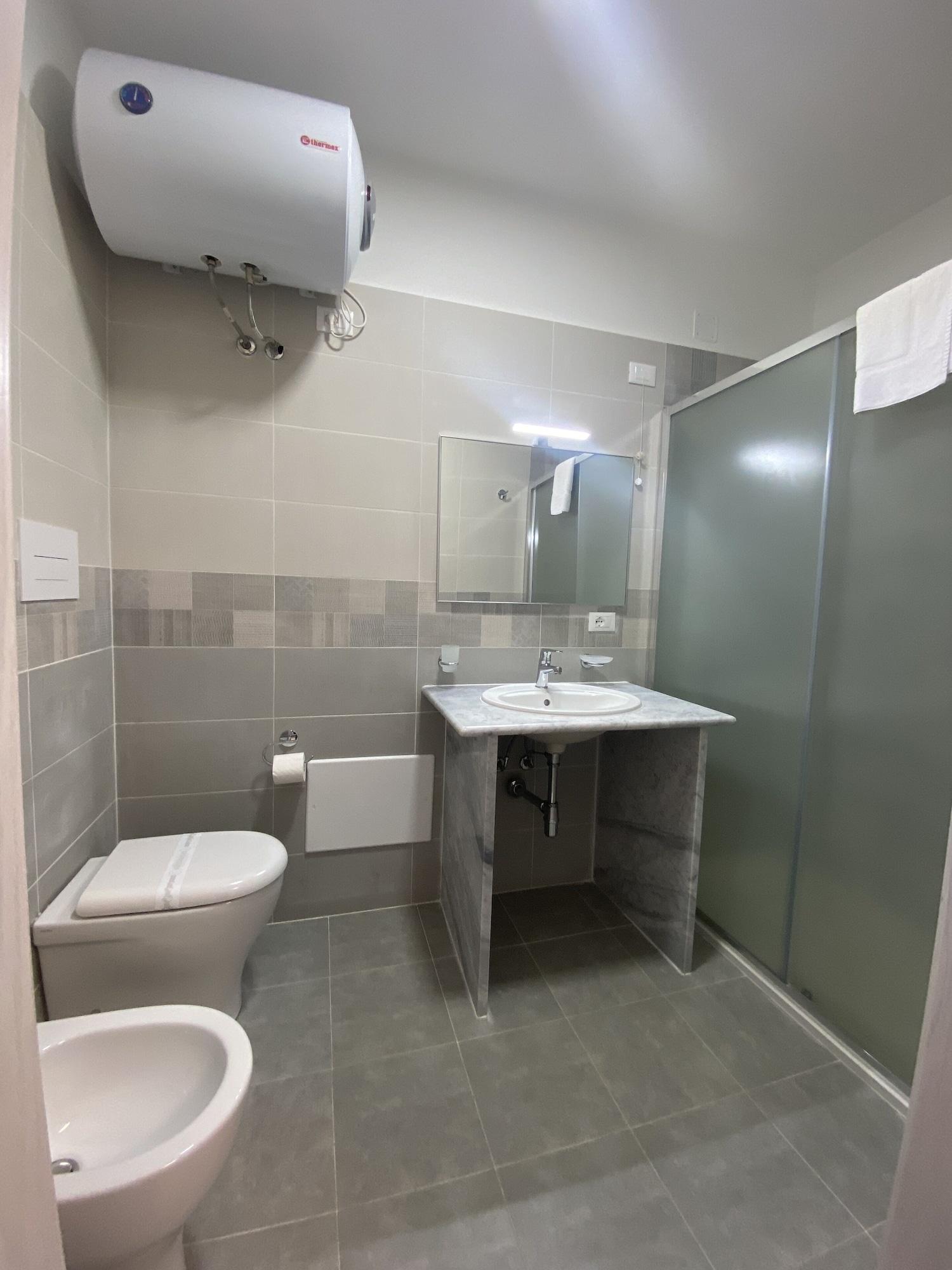 38 Aira Hotel 3*